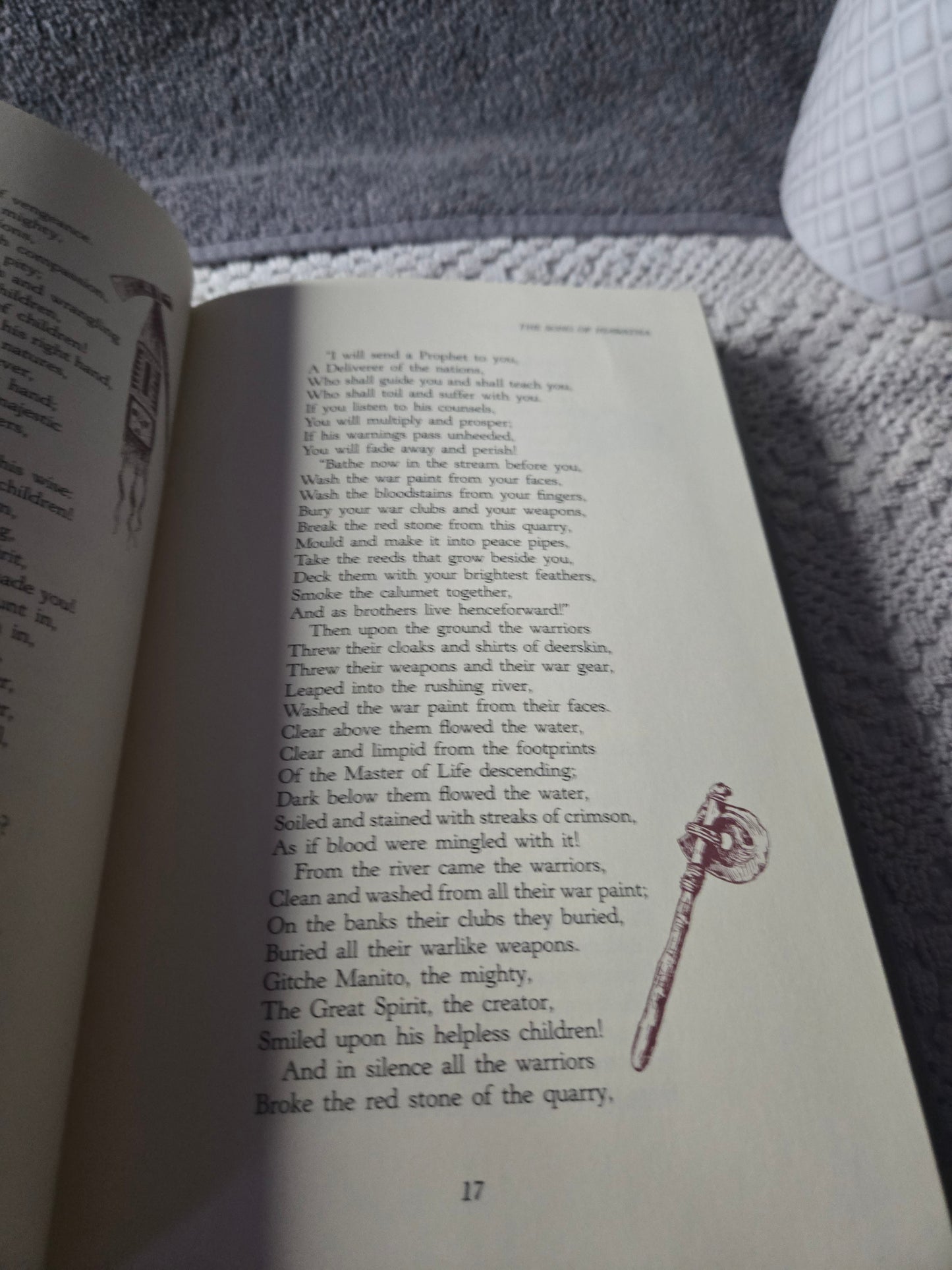 The Song of Hiawatha and Other Poems (The World's Best Reading)