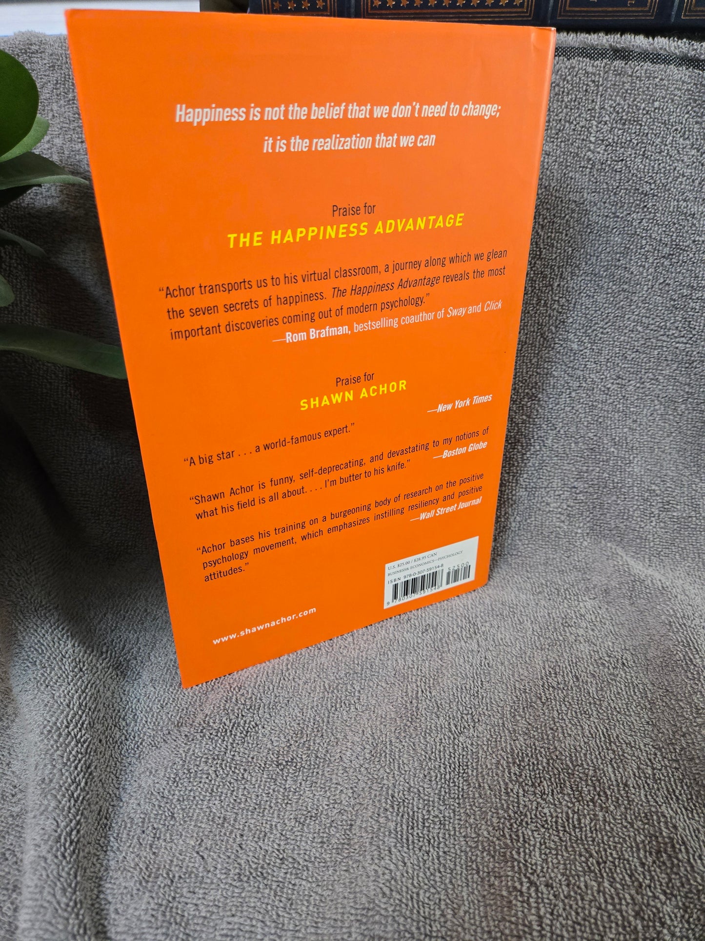 The Happiness Advantage: The Seven Principles of Positive Psychology That Fuel Success and Performance at Work