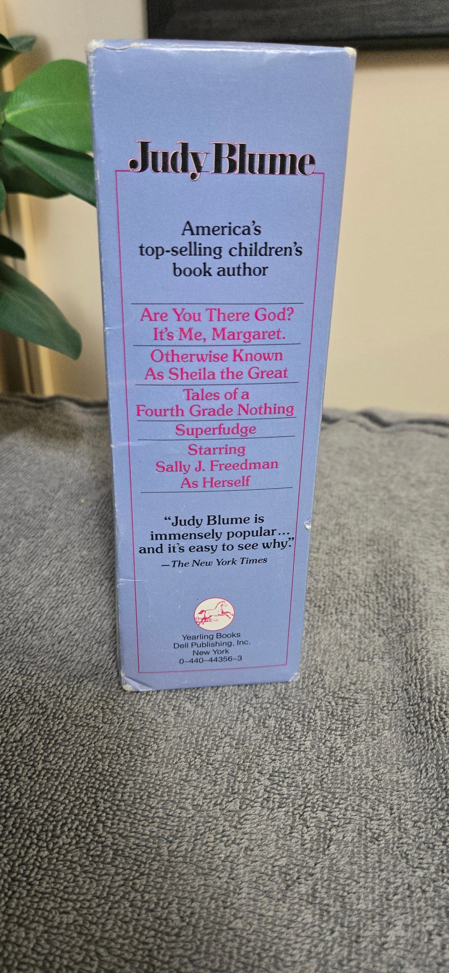 Judy Blume and You: Friends for Life (Boxed Set - Superfudge; Are You There God? It's Me, Margaret; Tales of a Fourth Grade Nothing; Otherwise Known as Sheila the Great; Starring Sally J. Freedman)