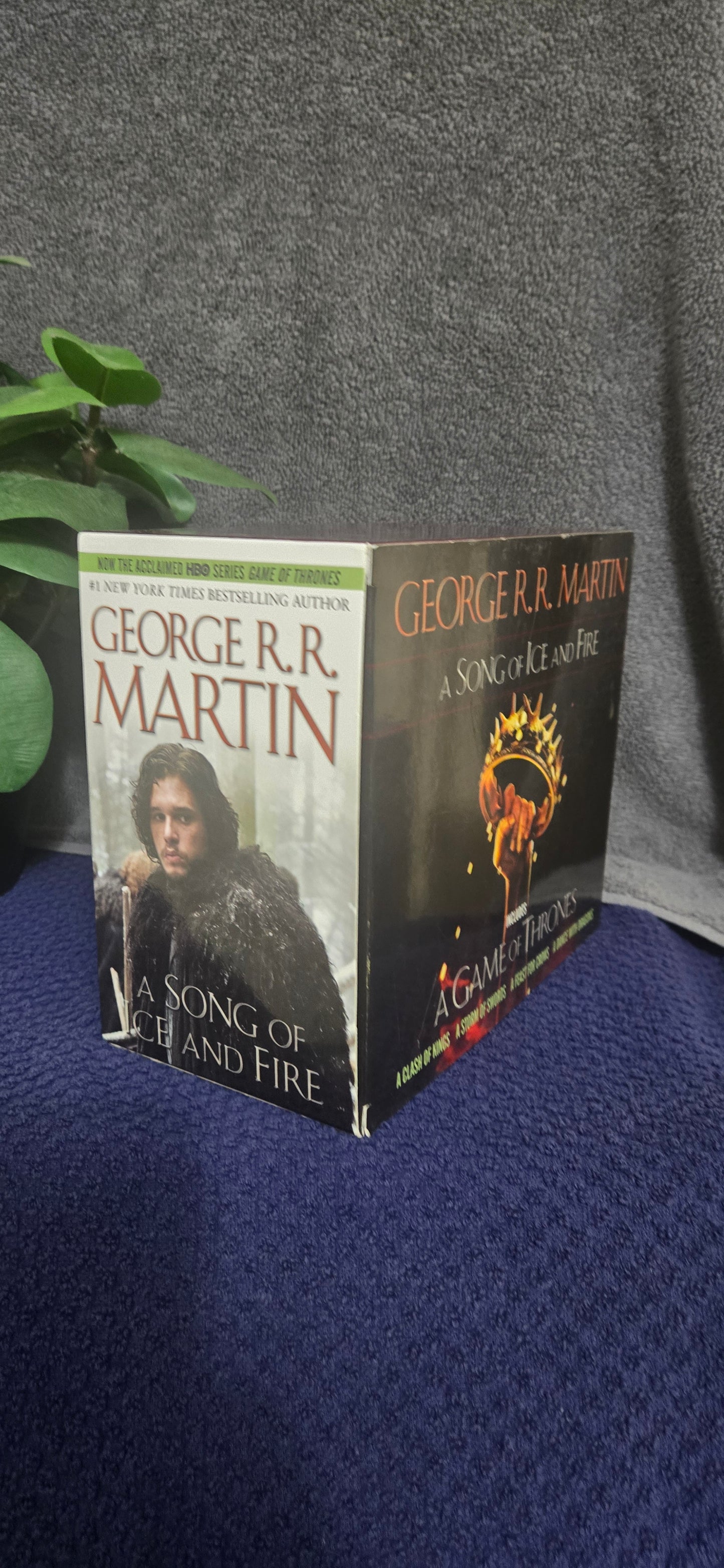 Game of Thrones 5-copy boxed set (George R. R. Martin Song of Ice and Fire Series)