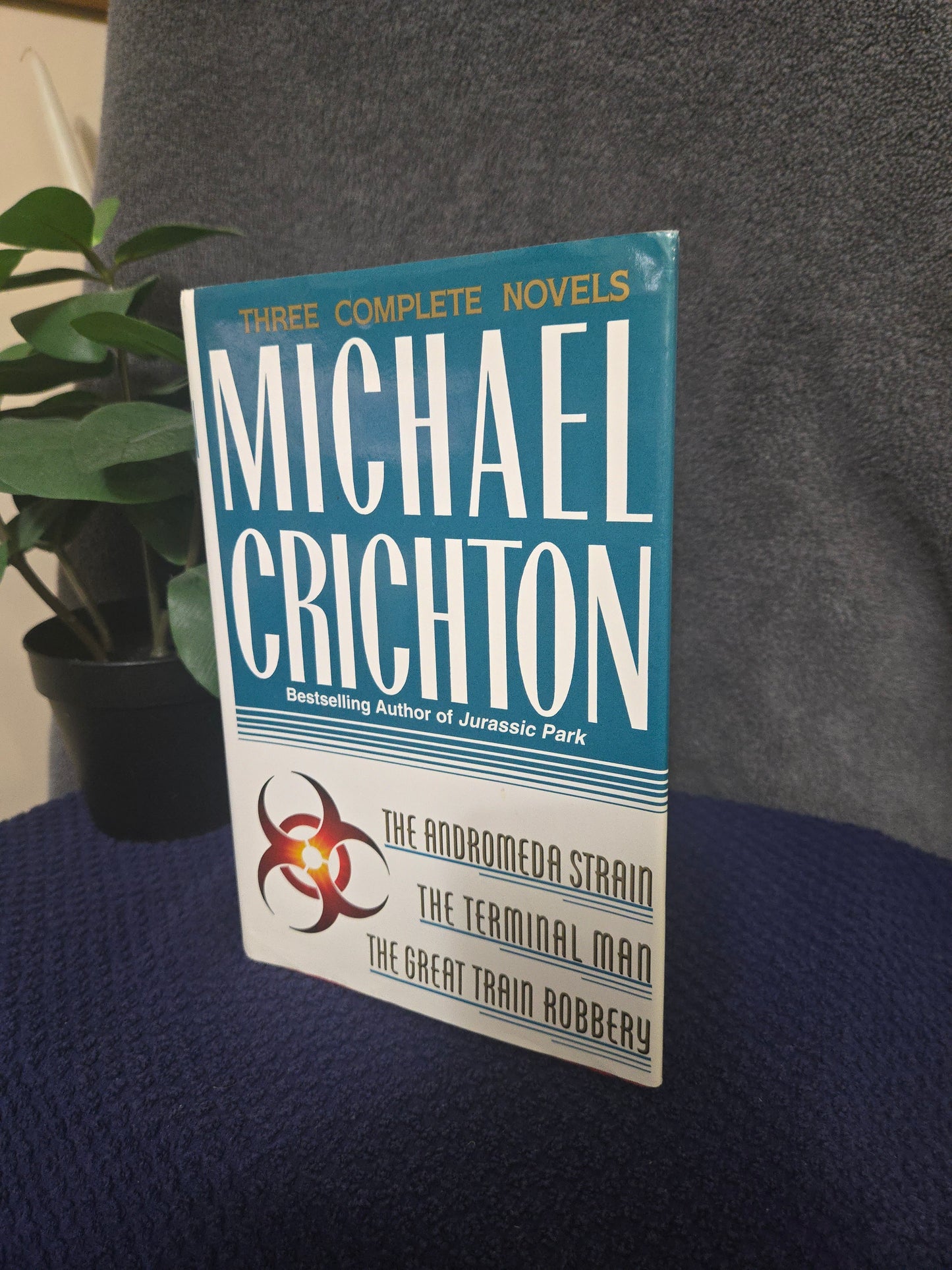 Three Complete Novels: The Andromeda Strain, The Terminal Man, and The Great Train Robbery
