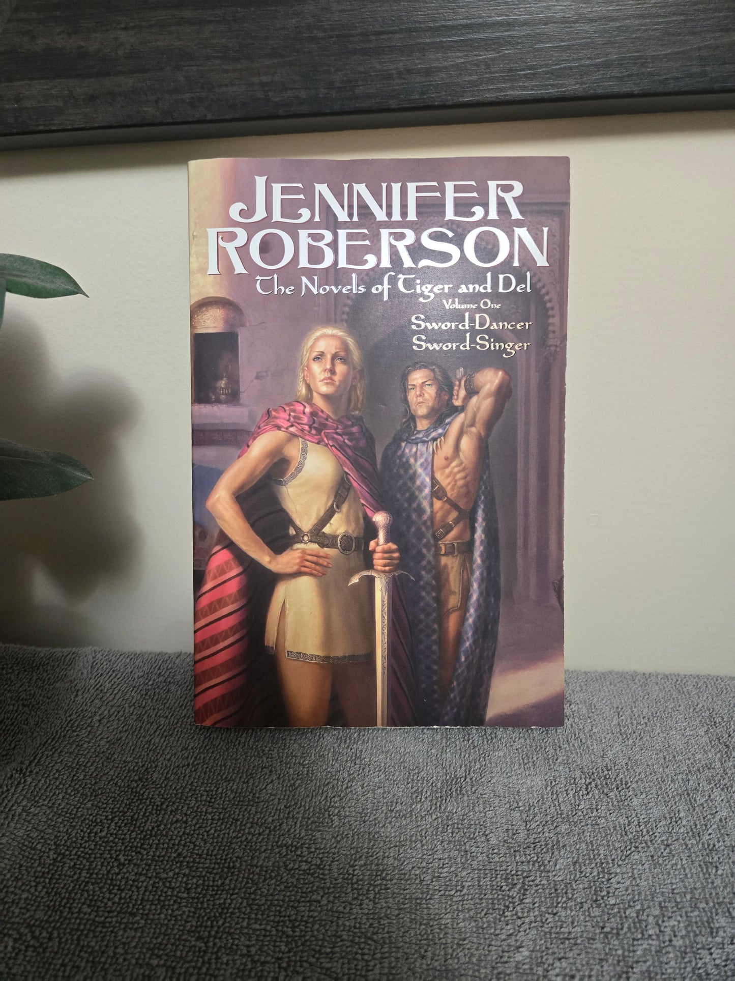 The Novels of Tiger and Del, Volume I