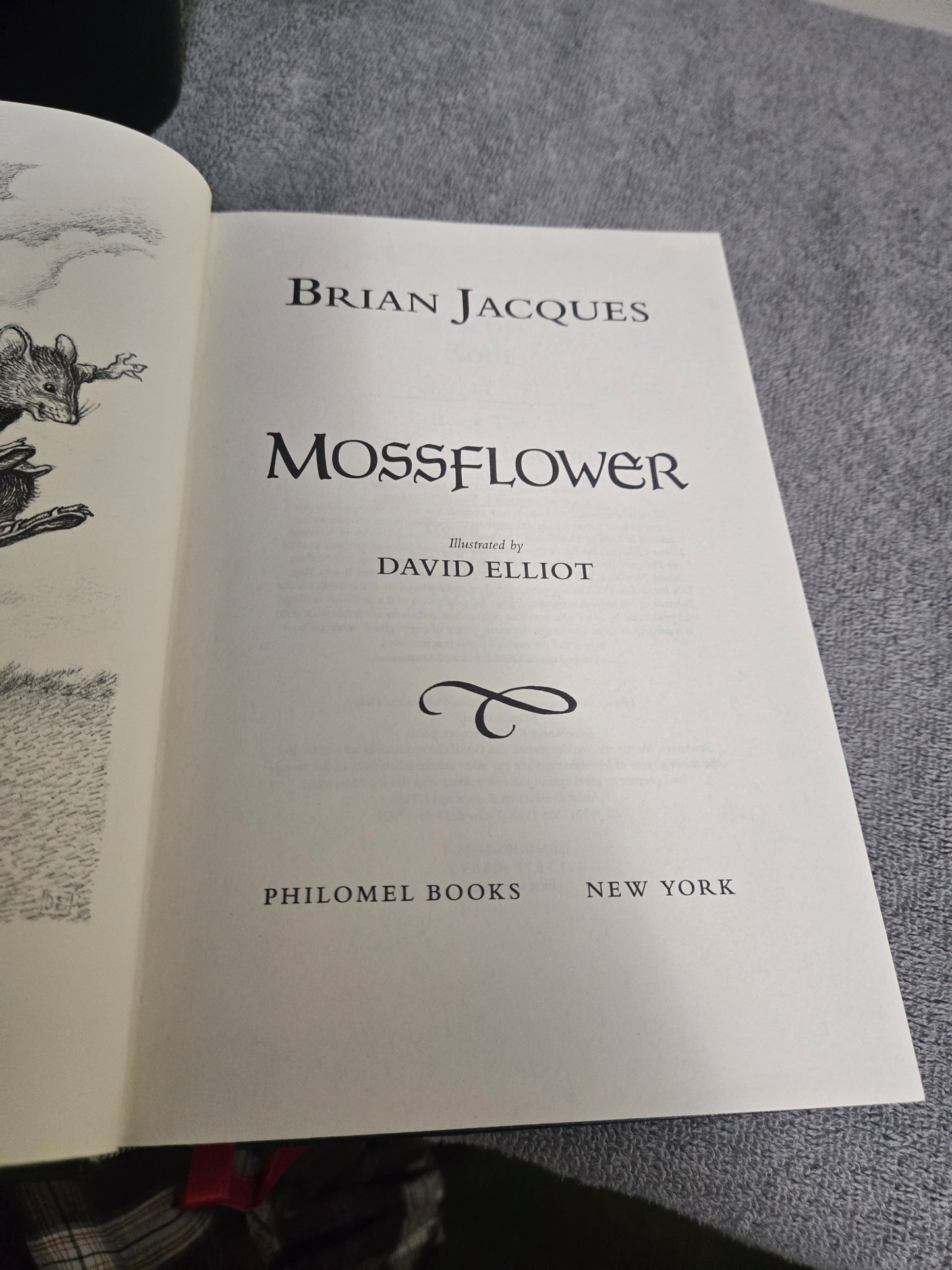 Mossflower (Redwall)-collectors edition- signed copy