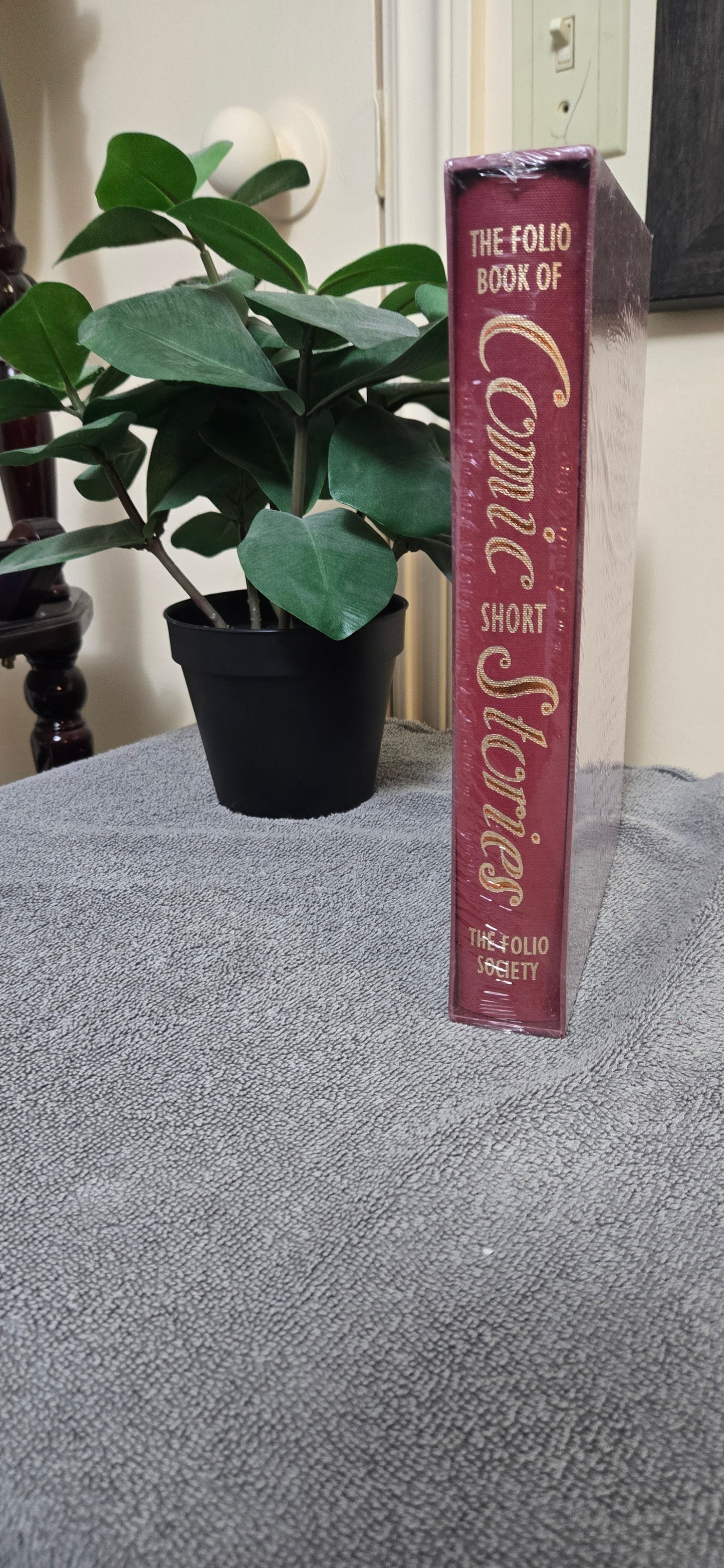 The Folio Book of Comic Short Stories (2005)