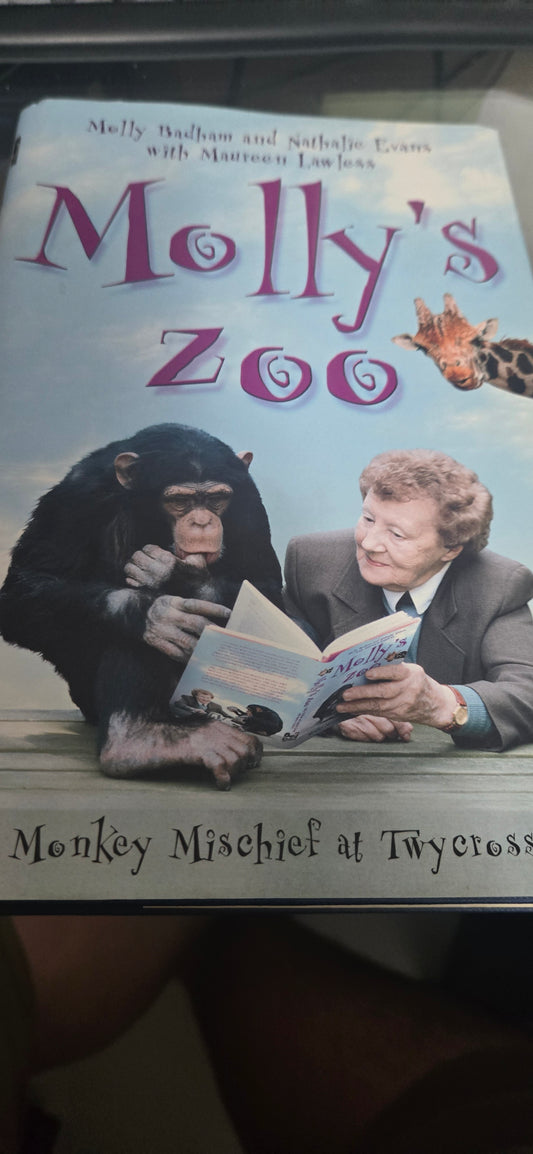 Molly's Zoo : Monkey Mischief at Twycross