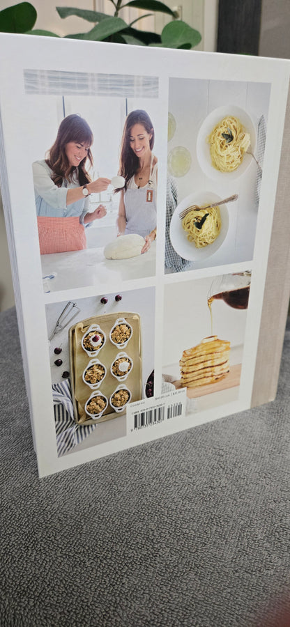 Fraiche Food, Full Hearts: A Collection of Recipes for Every Day and Casual Celebrations: A Cookbook