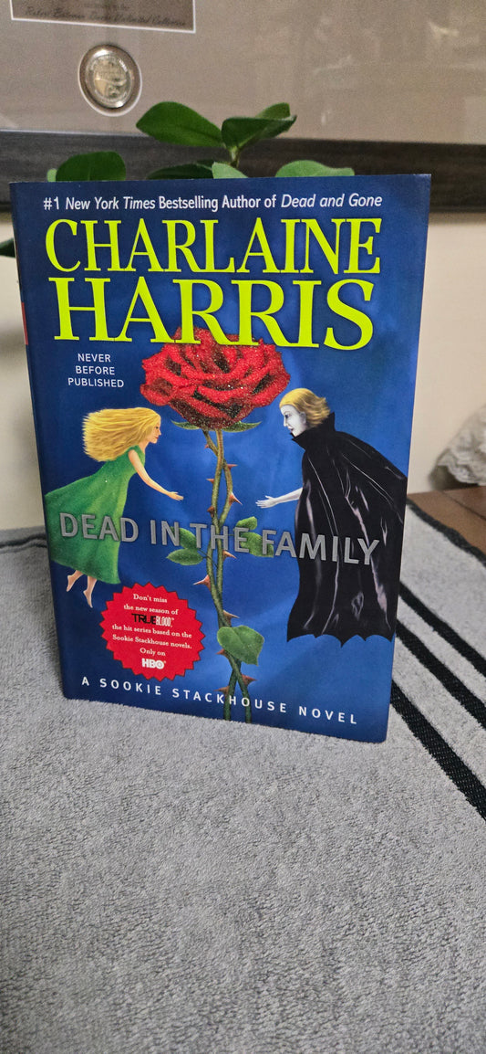 Dead in the Family (Sookie Stackhouse/True Blood, Book 10)