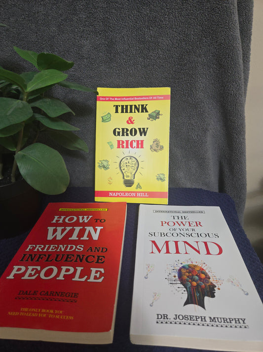 World’s Best Inspirational Books to Change Your Life (Box Set of 3 Books) : How to Win Friends & influence People, The power of your Subconscious mind, Think & grow Rich