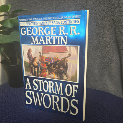 A Storm of Swords (A Song of Ice and Fire, Book 3)