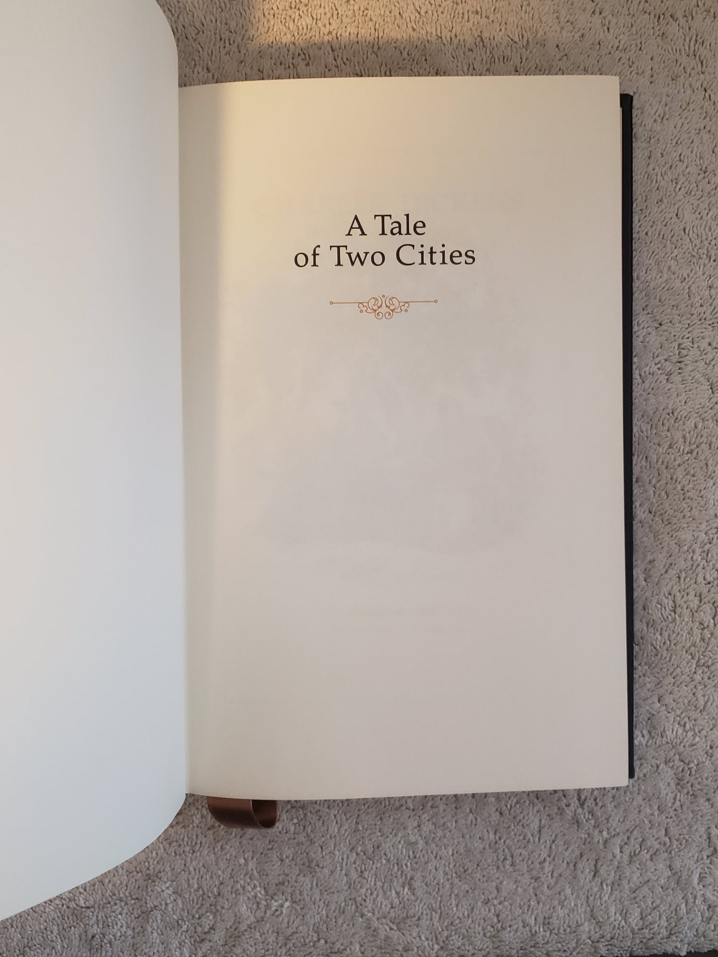 A Tale of Two Cities - Charles Dickens (Franklin Library 100 greatest books collection) - Jennifer & Ryan Books