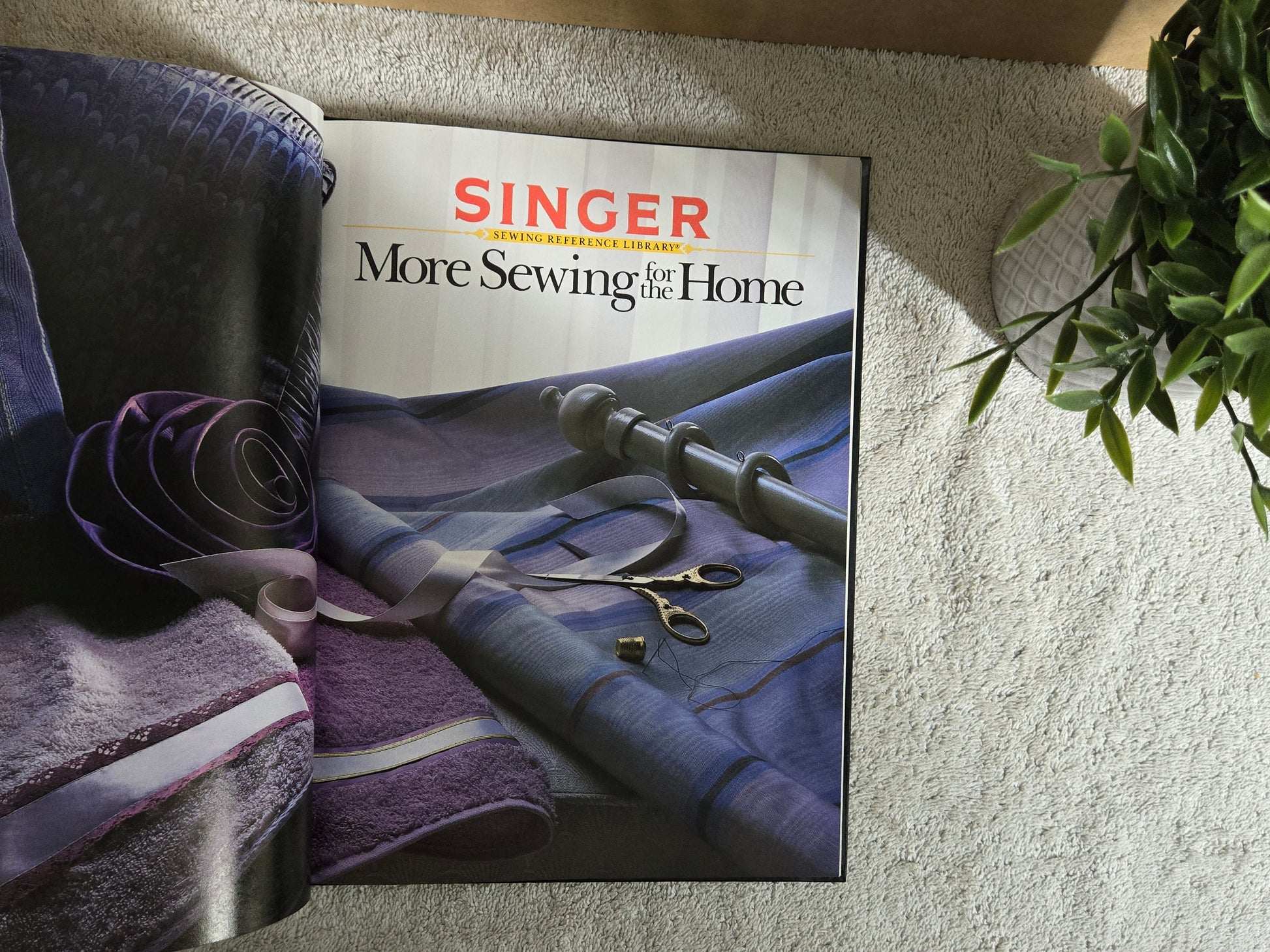 More Sewing For Home Volume 9 (Singer Sewing Reference Library) - Jennifer & Ryan Books