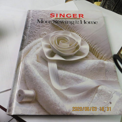 More Sewing For Home Volume 9 (Singer Sewing Reference Library) - Jennifer & Ryan Books