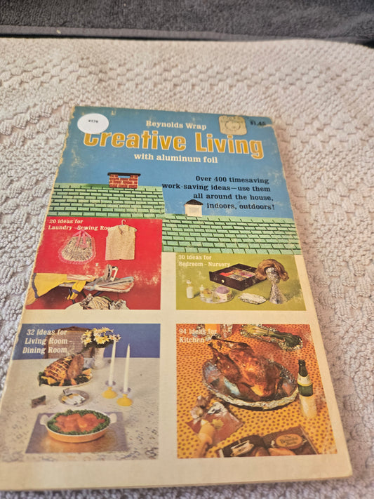 Vintage Reynolds Wrap Creative Living Aluminum Foil Booklet