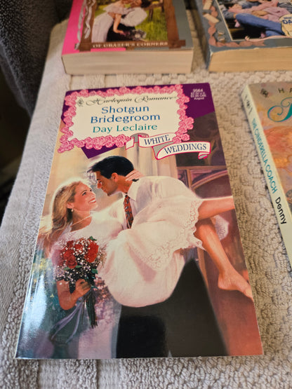 Assorted harlequin romance novels