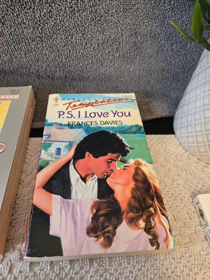 Assorted harlequin romance novels